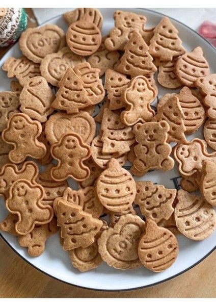 Luxury 4 Adet Yılbaşı Kurabiye Kalıbı Çam Ağacı Model Yılbaşı Kurabiye Kalıbı Gingerbreadman Christmas 1 Adet fiyatları