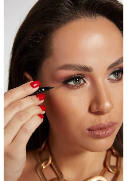 Luxury Ultra Black Eyeliner Pen 8680097213327 1 Adet