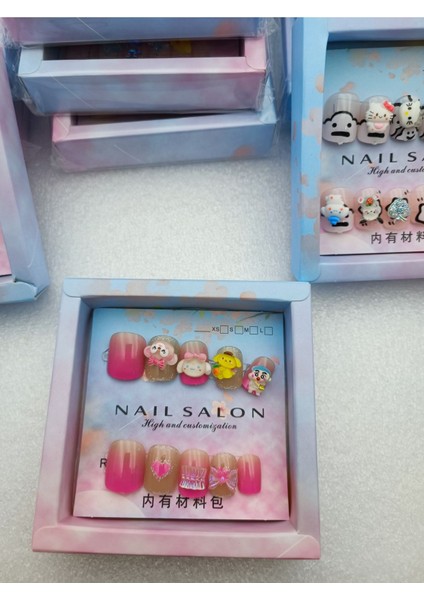 Luxury Sanrio Kawaii 3D Figürlü Takma Tırnak 12'li Takma Tırnak Seti Özel Seri Kutulu Hediyelik Setler 1set 1 Adet