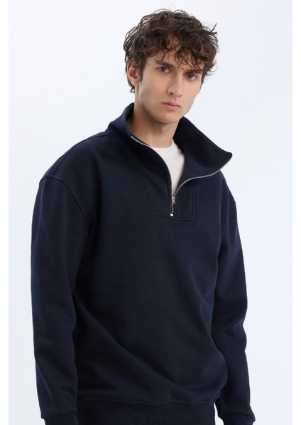 Relax Fit Dik Yaka Fermuarlı Basic Düz Kalın Sweatshirt E5332AX24WN