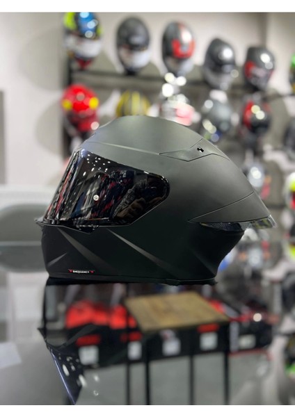 Tt-Revo Mat Siyah Kapalı Kask Şeffaf Vizörlü modelleri