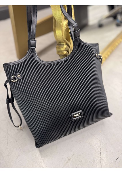 Daphne Çift Bölmeli Klips Kapamalı Ithal Kol ve Omuz Çantası Siyah modelleri