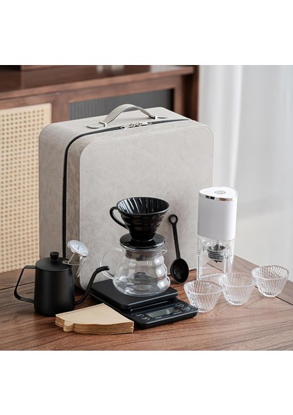 V60 Seyahat Tipi El Yapımı Kahve Seti, Elektrikli Öğütücü, Profesyonel Kahve Elektronik Terazisi ve Prob Termometresi, Üst Düzey Seyahat Deri Çanta