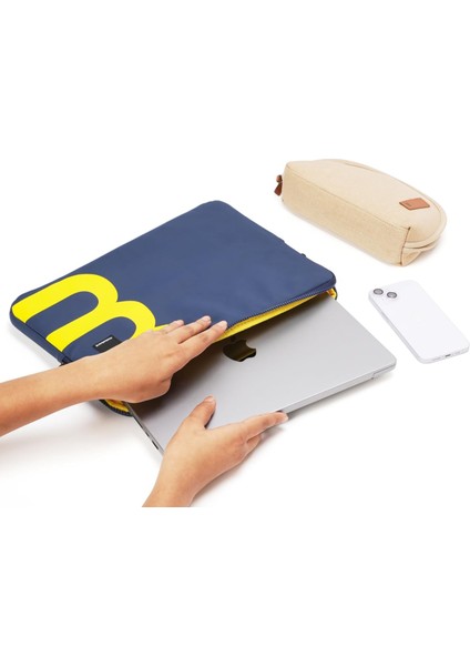 The Em Laptop Kılıfı 14 ve 15.6 Inç Laptop, MacBook ve Notebook ile Uyumlu | Bagaj Kılıfı ile Dolgulu Laptop Bölmesi