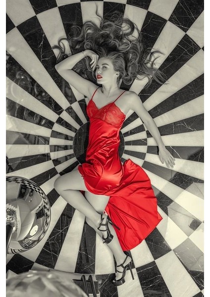 Dantelli Uzun Yırbrfaçlı Saten Gecelik Elbise String Takım Kırmızı (BRF31512)