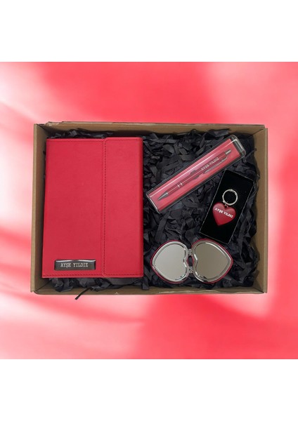 Kişiye Özel Kalpli Set Kalp Ayna & Kalp Anahtarlık & Tükenmez Kalem & Çizgili Defter Hediye Kutusu