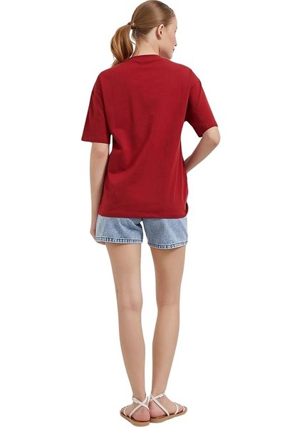 Kadın Bisiklet Yaka Bol Kesim Pamuk Önü Ayıcıklı T-Shirt indirimleri