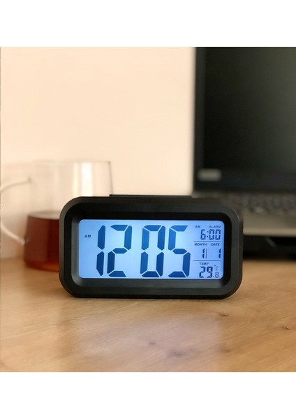 Işık Sensörlü Termometreli Alarmlı Dijital Masa Saati Siyah