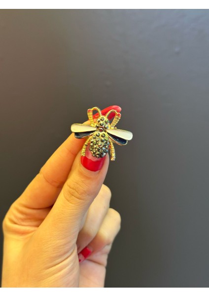 Mavi Beyaz Kanatlı Arı Broş Yaka Iğnesi Giyim Aksesuarı 4x2 cm