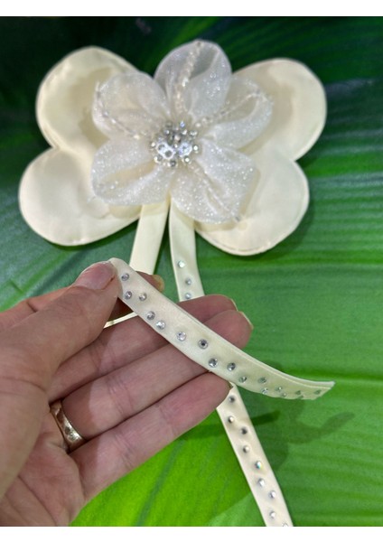 Zirkon Taşlı Kabartma Dallı Fiyonk Arma Dikiş Giyim Aksesuarı 12X10 cm fiyatları