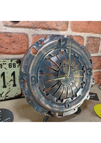 Araba Parçasından Yapılmış Duvar Saati fiyatları