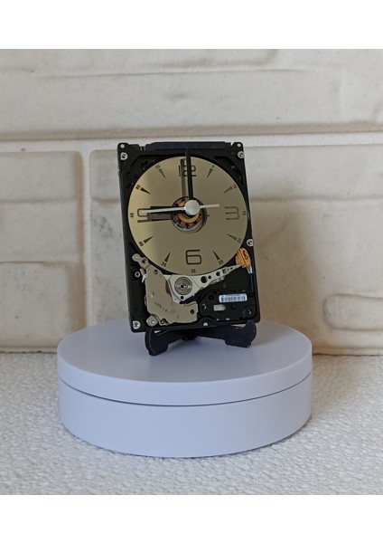 Tasarım Harddisk Masa Saati