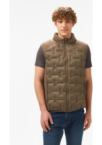 Erkek Kahverengi Standart Fit Dik Yaka Yelek J45005T.3BB