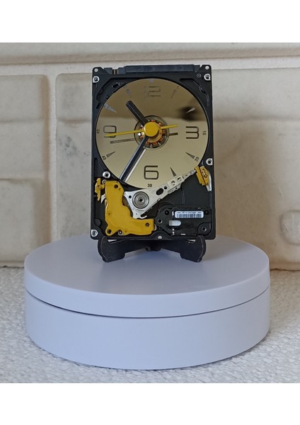 Tasarım Harddisk Masa Saati