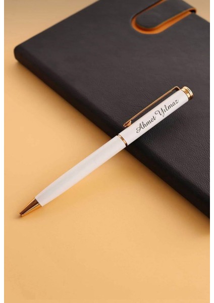 Kişiye Özel Beyaz Defter & Kalem & Kalp Anahtarlık & Özel Kutulu Hediye Seti fırsatları