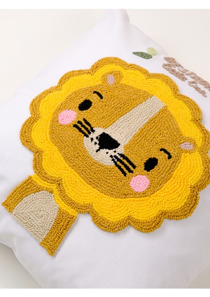 Aslan Figürlü Be Brave Mottolu Punch Kırlent Kılıfı modelleri