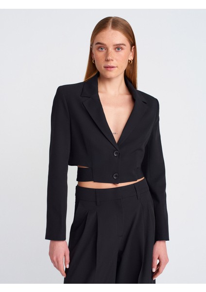60760 Toka Detaylı Crop Blazer-Siyah