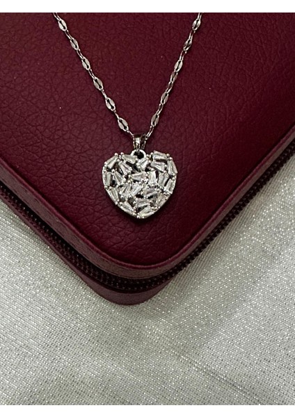 Çelik Gümüş Renk Zirkon Taşlı Kalp Kolye