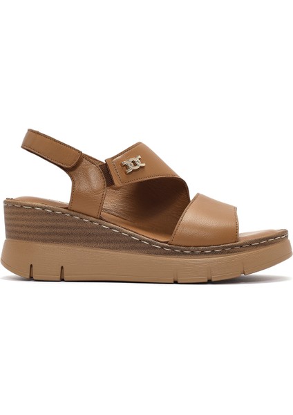Kadın Taba Bantlı Dolgu Topuklu Deri Comfort Sandalet 25SFD342018