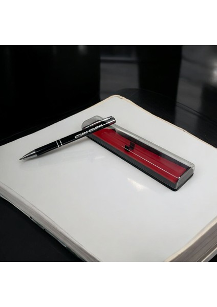 Siyah Renk Kişiye Özel Tasarım Defter Seti Kutulu Kalem ve Deri Anahtarlık Hediye Seti fırsatları