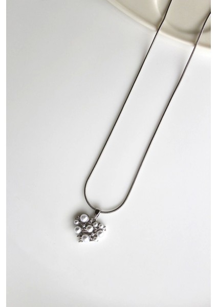 Premium Seri Incili Kalp Model Kadın Çelik Kolye fiyatları