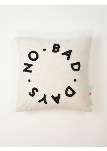 Galia No Bad Days Punch Kırlent Kılıfı 45x45 cm Siyah Yıkanmış Keten Modern Tasarım Detayları