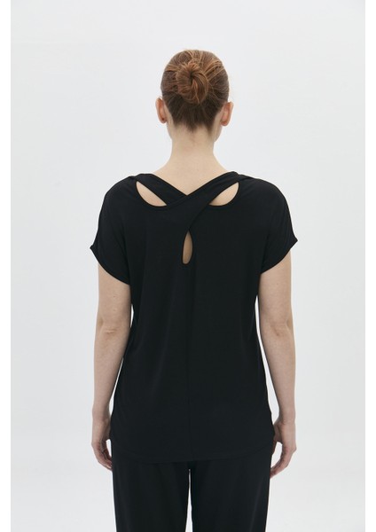 Kadın Önü Payet Desenli Sırt Detaylı Düşük Kol Bluz 5849 Siyah modelleri