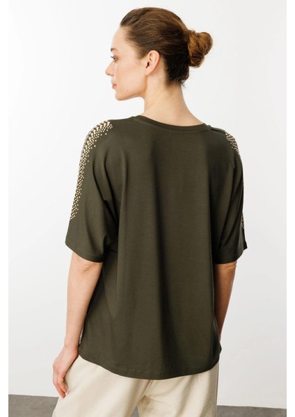 Kadın V Yaka Omuzları Taşlı Penye T-Shirt 25754 Haki fırsatları