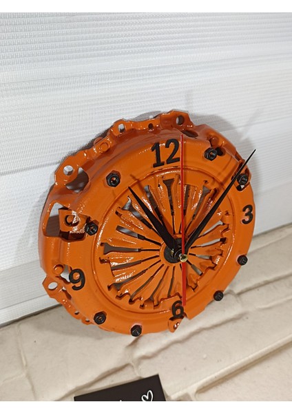 Enteresan Araba Parçası Duvar ve Masa Saati fırsatları