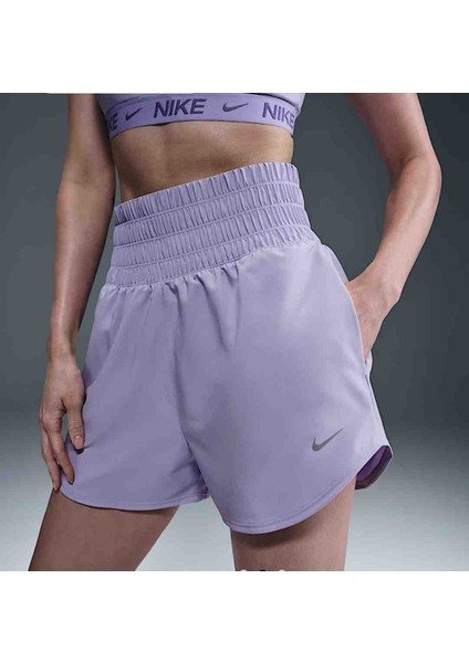 One Dri-Fit Ultra High-Waisted 8cm (Approx.) Brief-Lined Multidirectional Kadın Şort