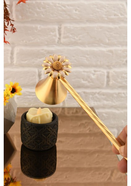 Papatya Figürlü Mum Söndürme Aleti Metal Mum Söndürücü Altın Renk - Bej Mine