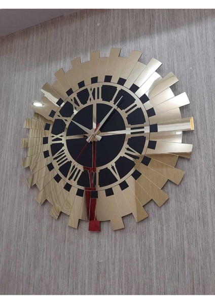 Aynalı Altın Sarısı Güneş Duvar Saati Lüks Aynalı Pleksi Roma Rakamlı 40X40 cm Ev ve Ofis Dekoru modelleri