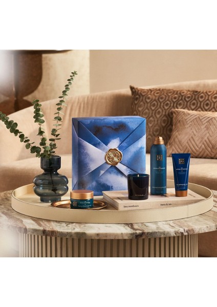 The Ritual Of Hammam Hediye Seti M, Foaming Shower Gel, Vücut Kremi, Vücut Scrub'ı ve Parfümlü Mum fiyatları