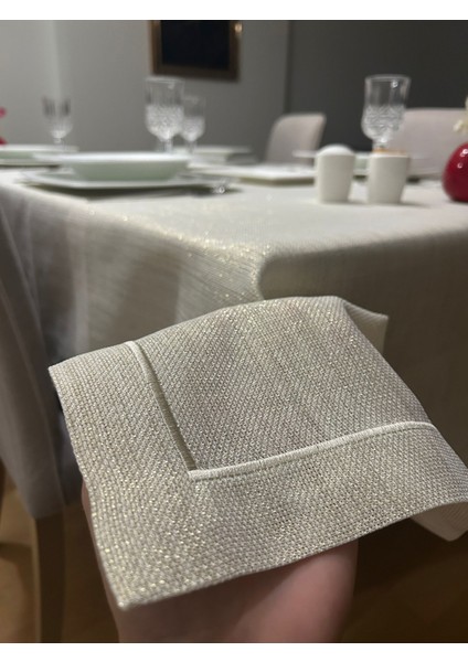 Piko Sarma Detaylı Polyester Keten Dertsiz Simli Masa Örtüsü