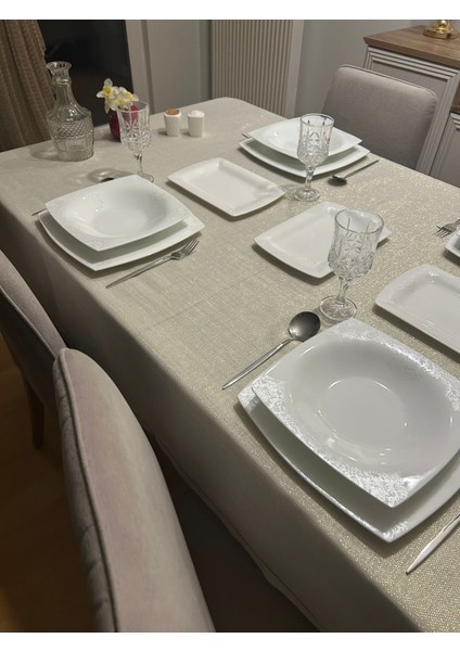 Piko Sarma Detaylı Polyester Keten Dertsiz Simli Masa Örtüsü fırsatları