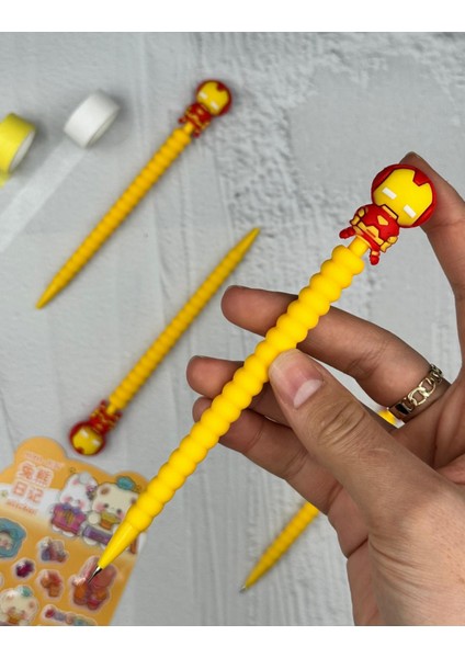 Iron Man Karakterli Sarı Renk 0.7 mm Uçlu Versatil Kurşun Kalem