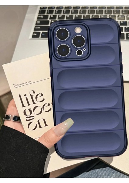Apple iPhone 15 Pro Max Uyumlu Optimum Kamera Lens Çerçeveli Silikon Kılıf