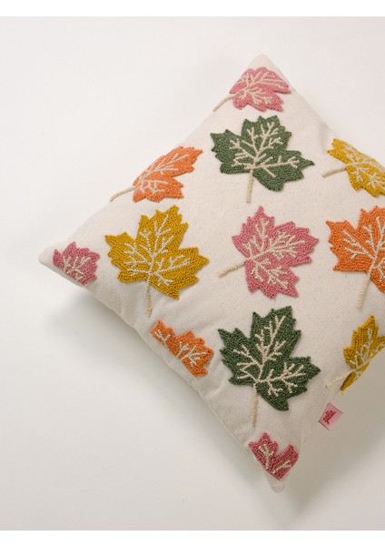 Autumn Leaves – Renkli Yaprak Desenli Punch Kırlent Kılıfı