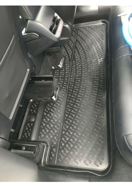 Togg T10X 2023 Sonrası 3D Havuzlu Paspas modelleri