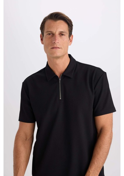 Regular Fit Polo Yaka Yarım Fermuarlı Kısa Kollu Pilise Siyah Tişört B7355AX25SP fırsatları