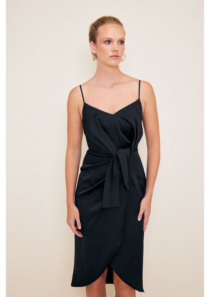 V Yaka Elbise fiyatları