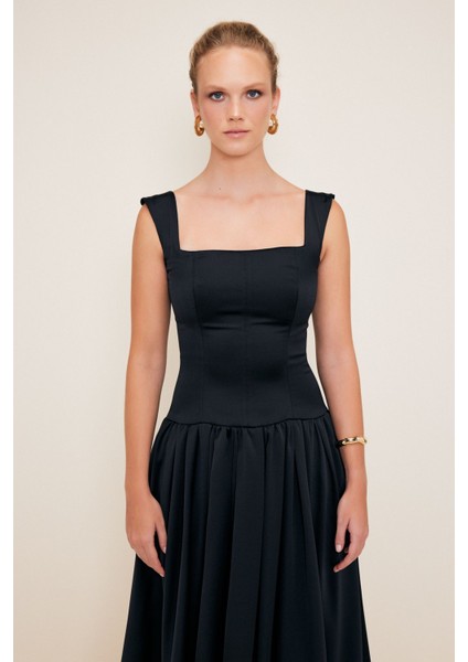 Kare Yaka Uzun Elbise fiyatları