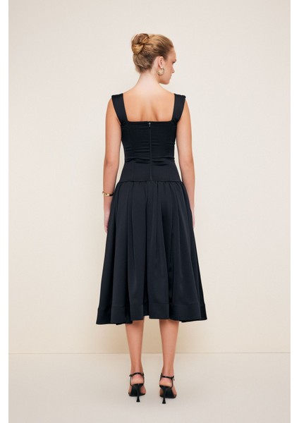 Kare Yaka Uzun Elbise indirimleri