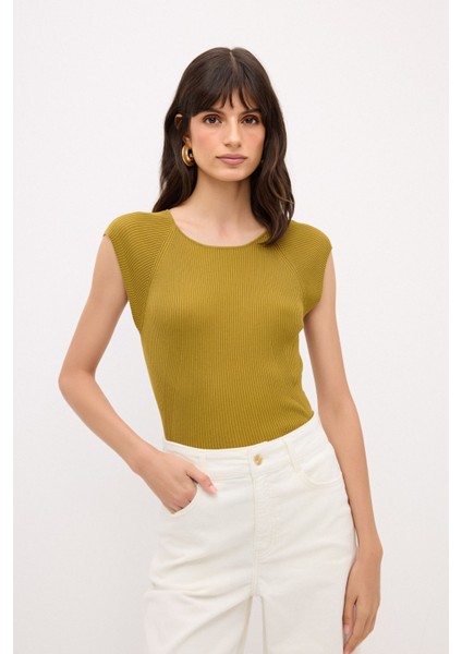 Kayık Yaka Kolsuz Bluz Olive 11544041000 fırsatları