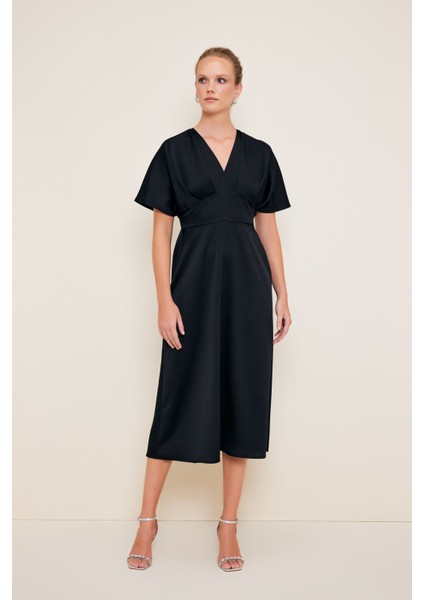 V Yaka Uzun Elbise fırsatları