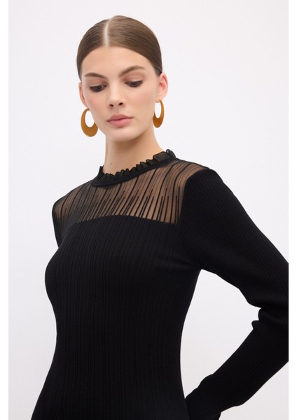Yaka Detaylı Triko Kazak Siyah 13944610000 fırsatları