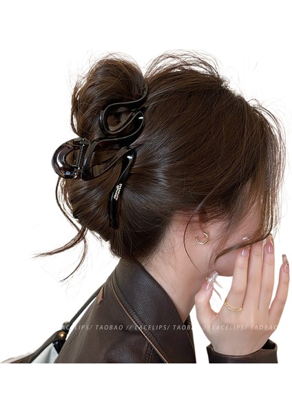 Baş Plakasının Arkası Köpekbalığı Klipsi (Yurt Dışından)