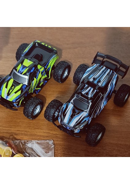 2.4 Ghz Drift Araç 1:32 Mini Yüksek Hızlı 20 Km/saat Rc Araba Çift Hızlı Uzaktan Kumandalı Araba Seyahat Off-Road Rc Otomobil Oyuncak Arabalar Hediye (Yurt Dışından)