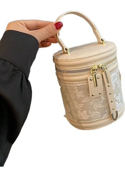 Kadınlar Için Işlemeli Çanta Tüm Uyumlu Üst Düzey El Tipi Servet Kovası (Yurt Dışından) fiyatları