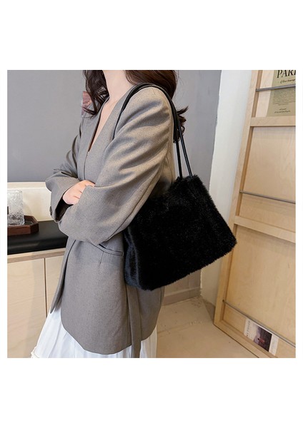 Büyük Kapasiteli El Omuz Crossbody Çanta Peluş Çanta (Yurt Dışından)